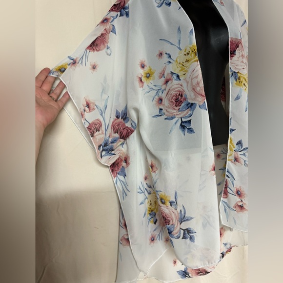 Emory Park cardigan. Size large. Floral pattern. - Picture 7 of 9